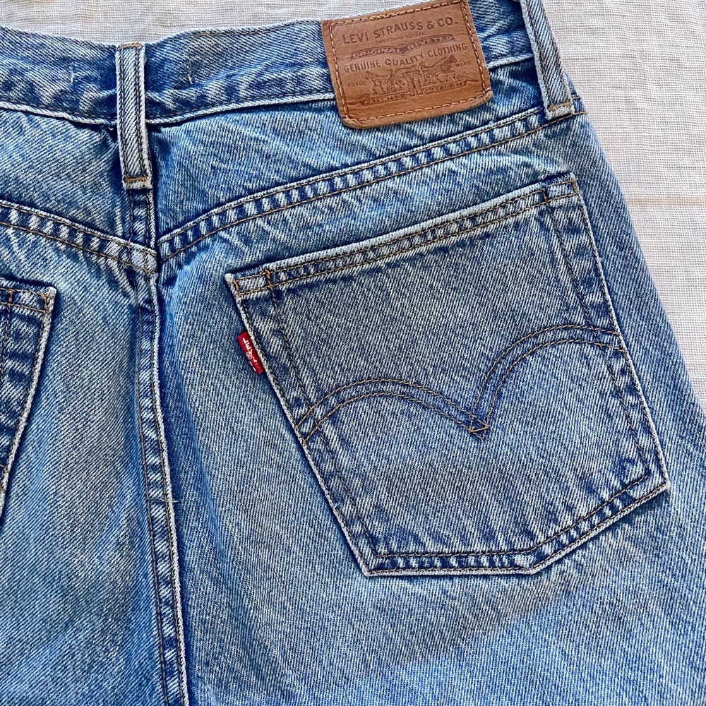 Levi’s wedgie fit jeans